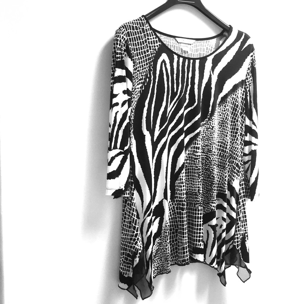 Black & White Nygard Top
